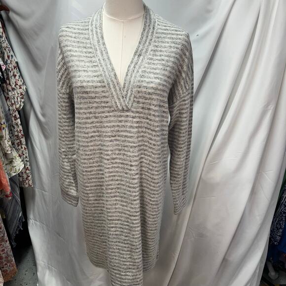 Lou & Grey‎ V-Neck Striped Sweater Dress Womens Small Tunic Casual Soft Relaxed - Picture 11 of 16